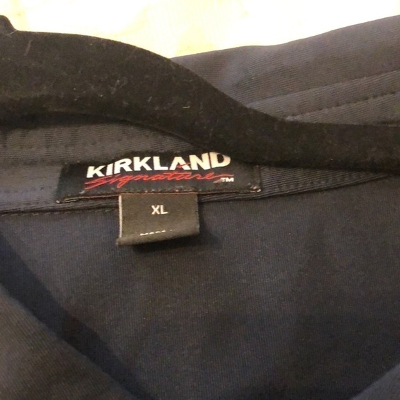 Kirkland Signature Performance Polo Size Extra Large - Picture 3 of 4